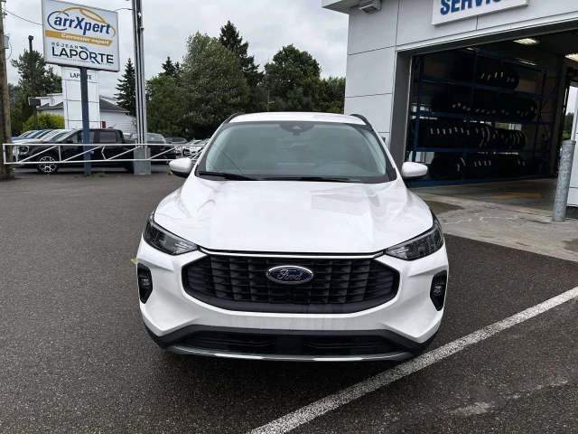 Ford Escape PHEV 2025