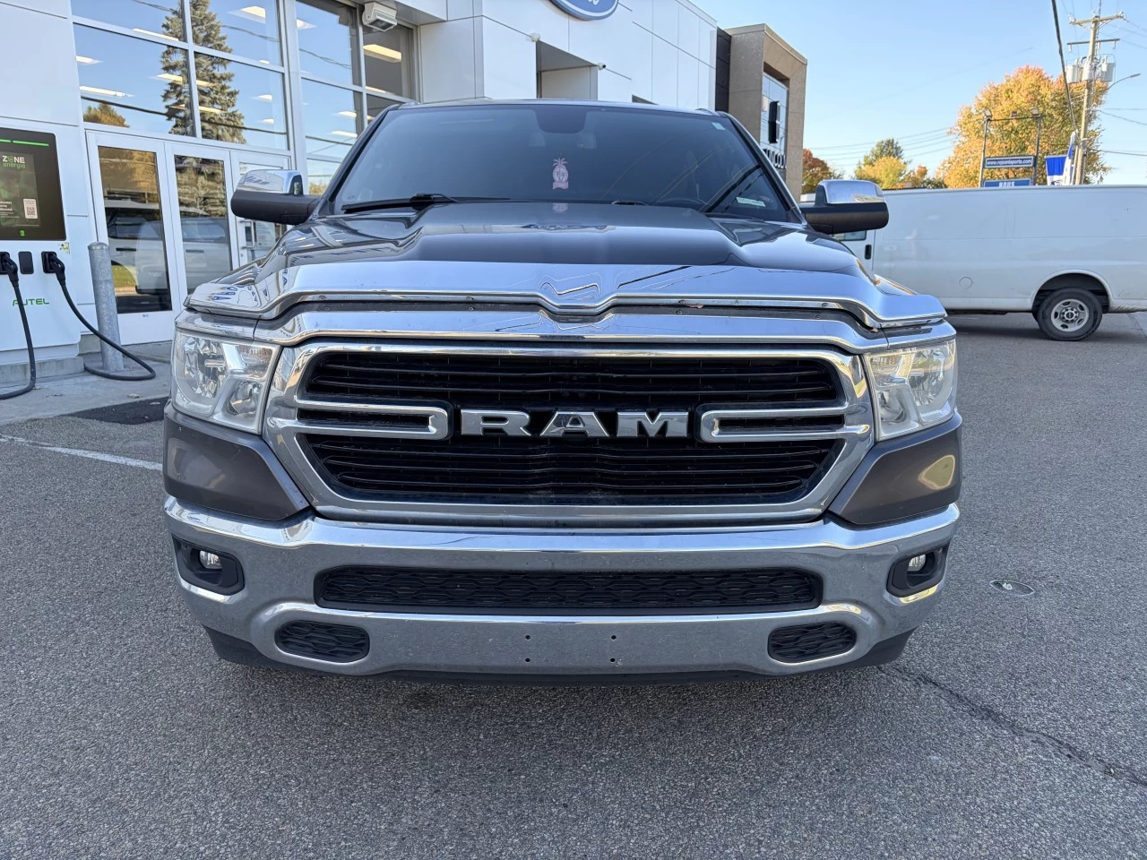2019 Ram 1500 Big Horn V8 5.7L 4X4 https://www.st-norbertford.com/resize/b990ff35b810a3abc0cc817b2ca24889-1
