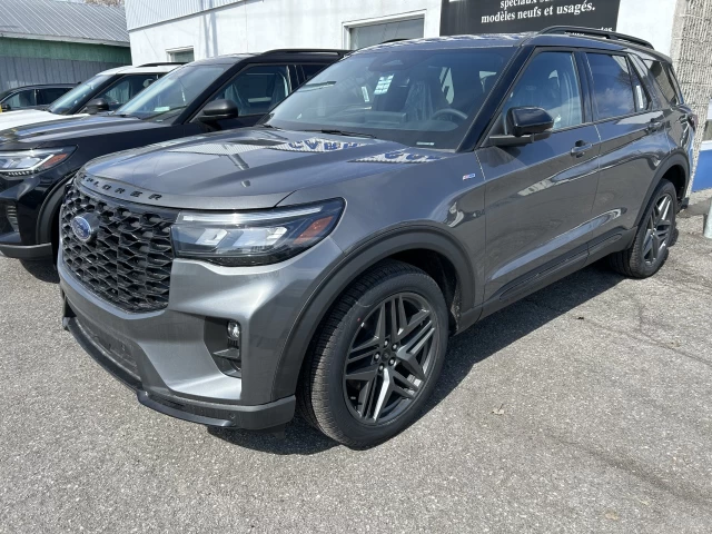 Ford Explorer ST-Line 2025