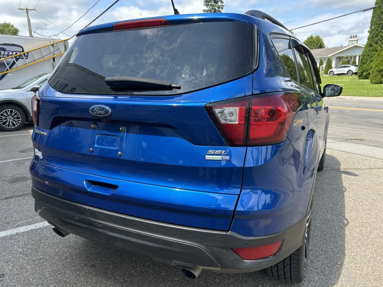 2019 Ford Escape SEL AWD Main Image
