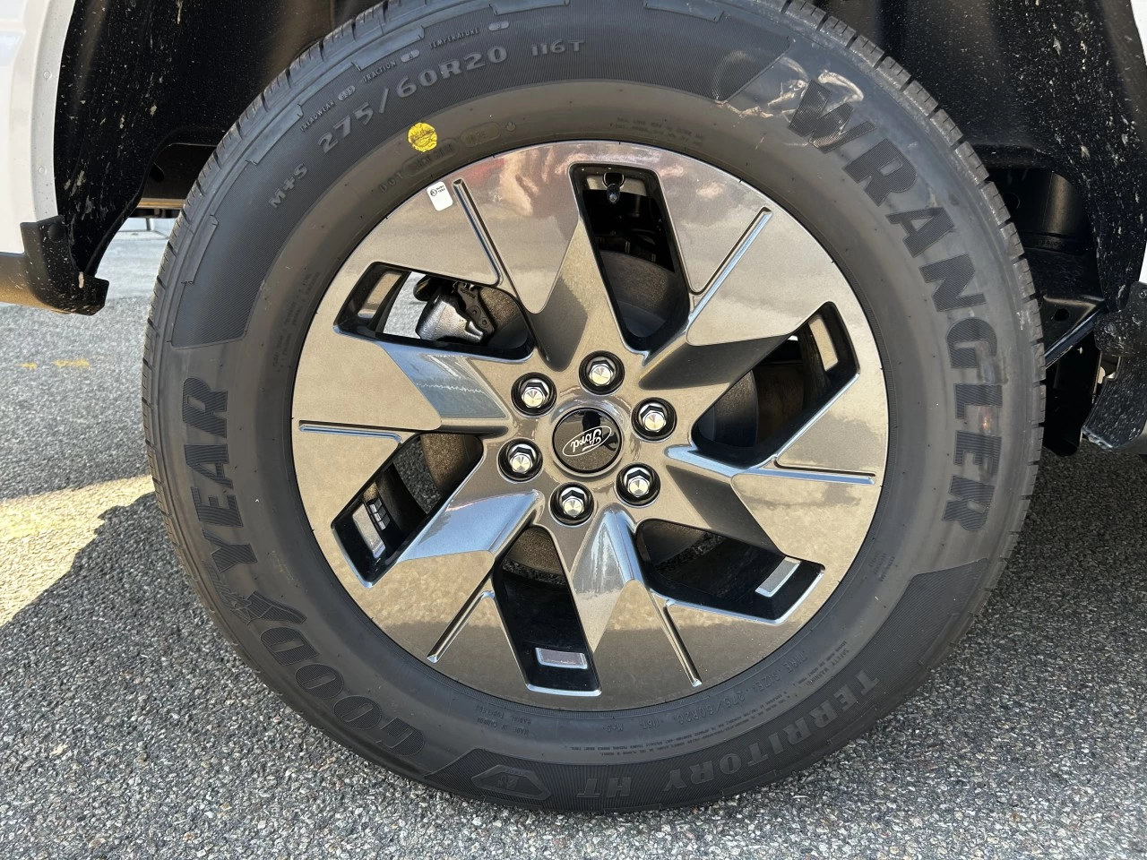 2025 Ford F-150 Lightning FLASH 4X4 https://www.st-norbertford.com/resize/b990ff35b810a3abc0cc817b2ca24889-1