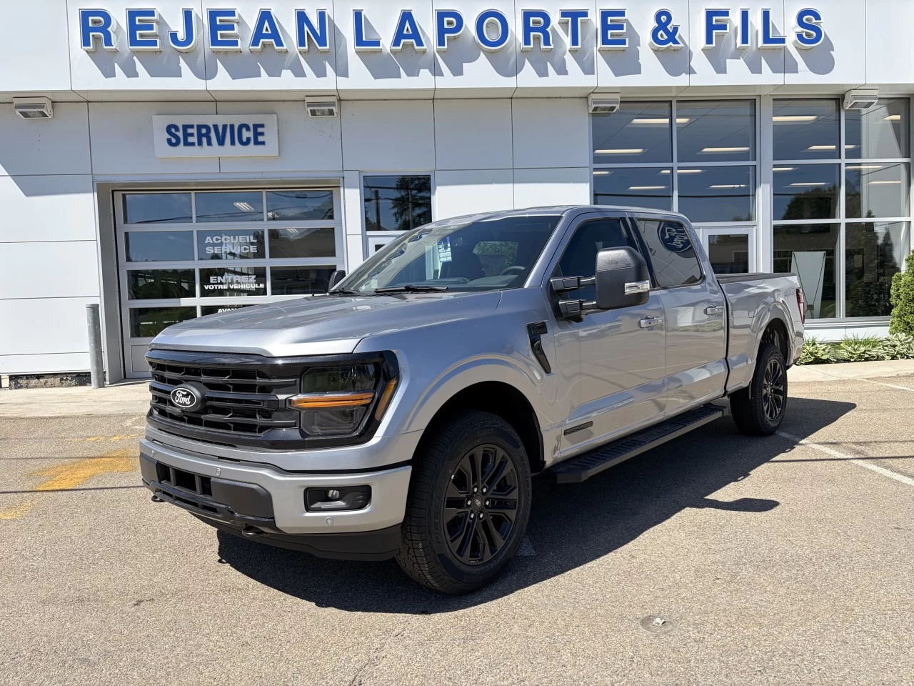 2026 Ford F-150 XLT 4X4 POWERBOOST HYBRID 302A https://www.st-norbertford.com/resize/b990ff35b810a3abc0cc817b2ca24889-1