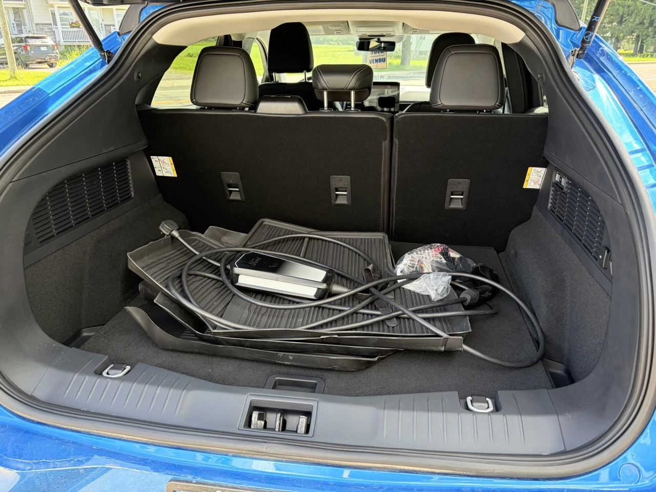 2025 Ford Mustang Mach-E SELECT SIÈGES AVANT CHAUFFANT TAPIS RECHARGE SANS FIL https://www.st-norbertford.com/resize/b990ff35b810a3abc0cc817b2ca24889-1