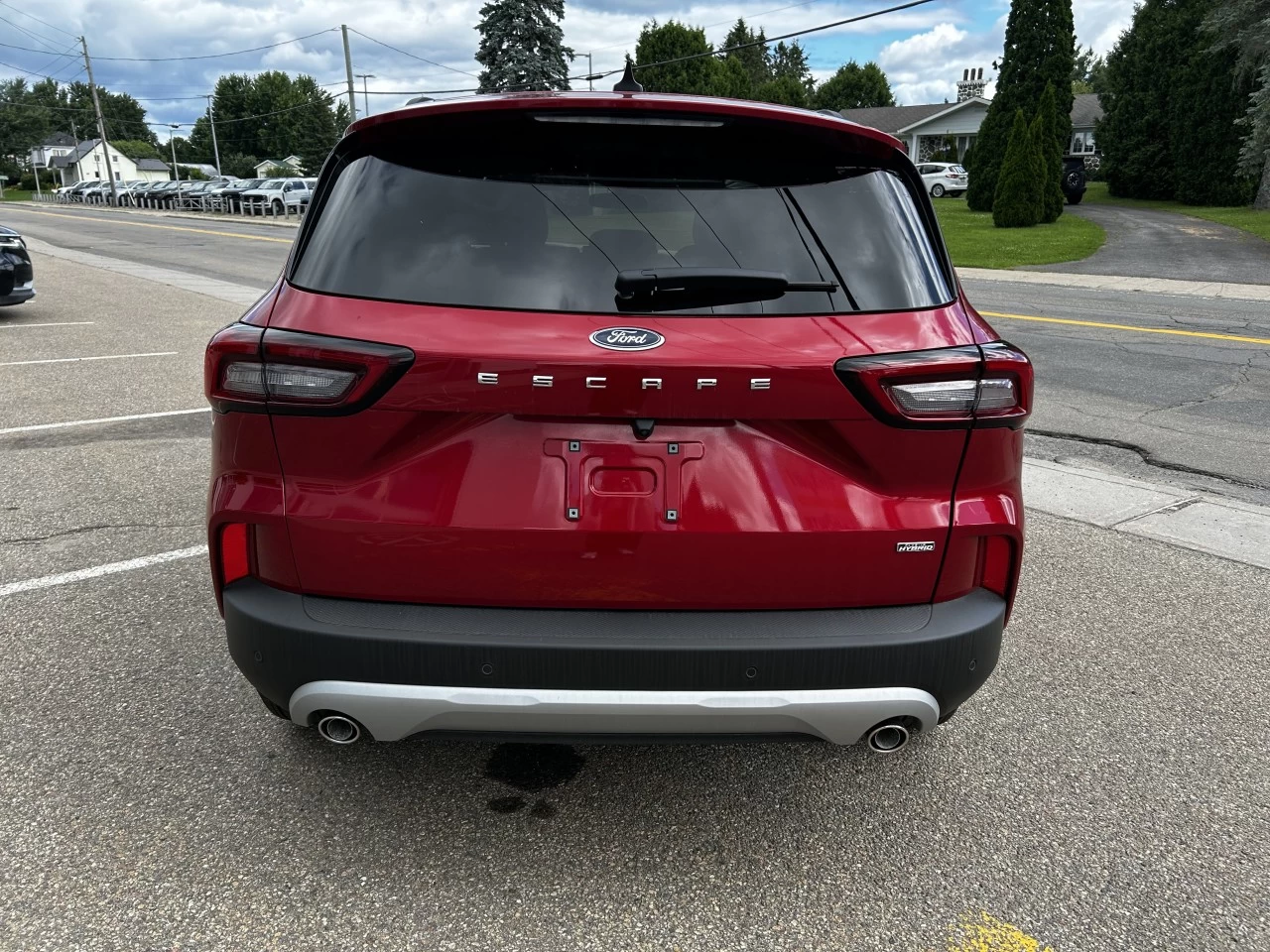 2025 Ford Escape PHEV https://www.st-norbertford.com/resize/b990ff35b810a3abc0cc817b2ca24889-1