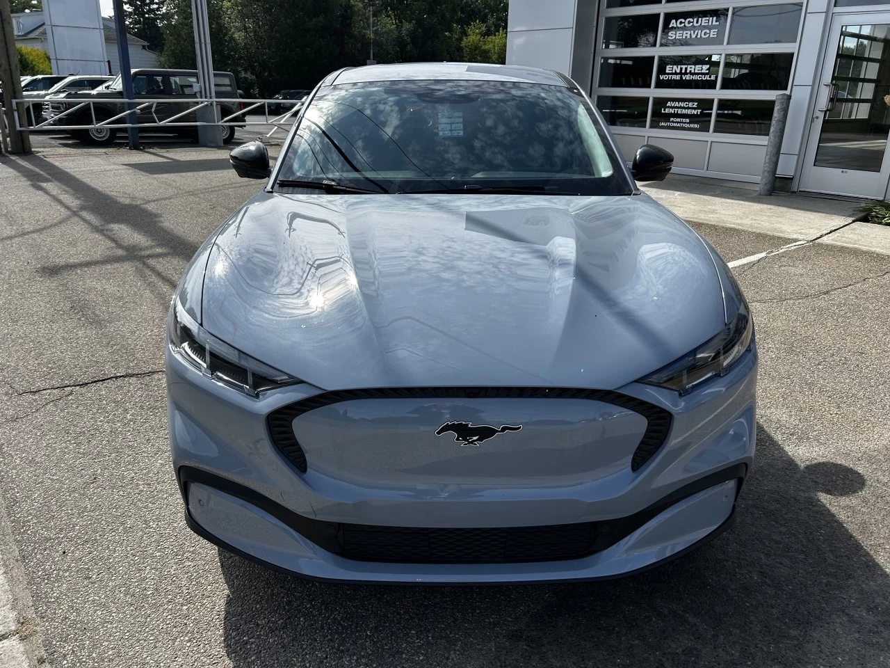 2025 Ford Mustang Mach-E SELECT https://www.st-norbertford.com/resize/b990ff35b810a3abc0cc817b2ca24889-1