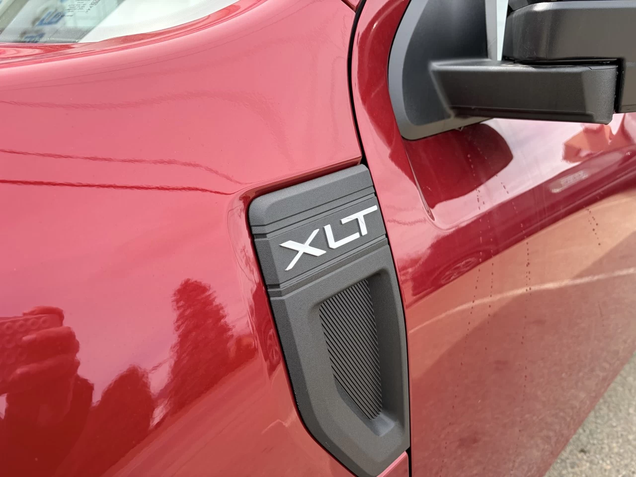 2026 Ford Maverick XLT AWD HYBRIDE SUPERCREW ENSEMBLE REMORQUAGE 4K https://www.st-norbertford.com/resize/b990ff35b810a3abc0cc817b2ca24889-1