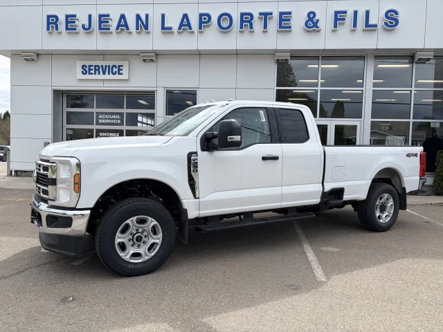 Ford F-250 Super Duty XLT 2026