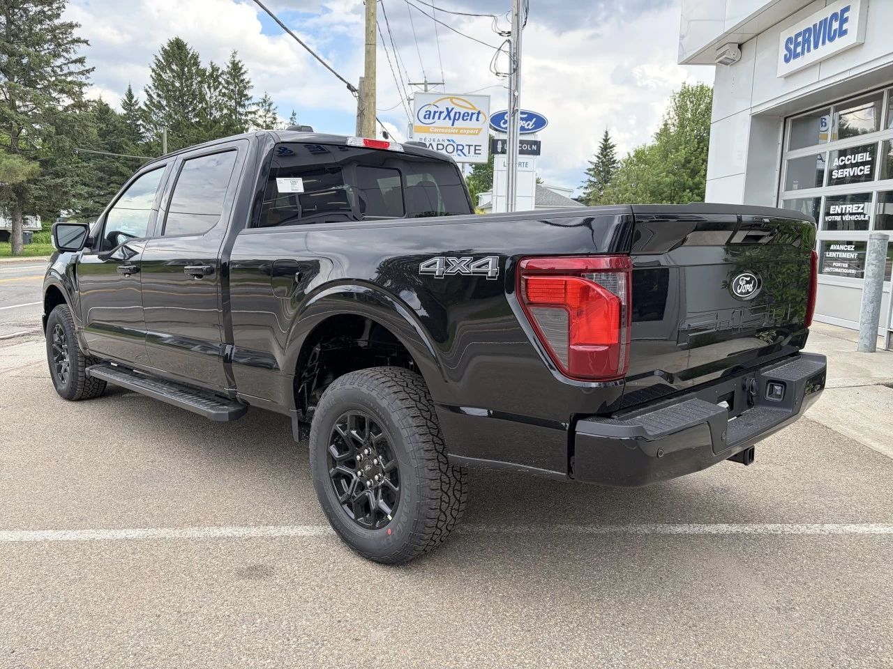 2026 Ford F-150 XLT ECOBOOST 302A https://www.st-norbertford.com/resize/b990ff35b810a3abc0cc817b2ca24889-1