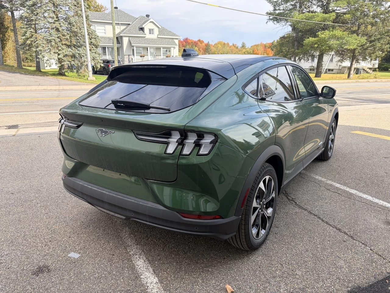 2026 Ford Mustang Mach-E SELECT 73 KWH https://www.st-norbertford.com/resize/b990ff35b810a3abc0cc817b2ca24889-1