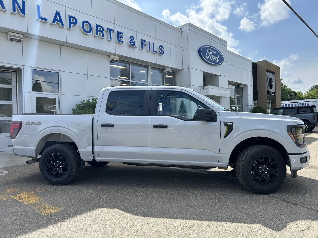 2025 Ford F-150 STX Image principale