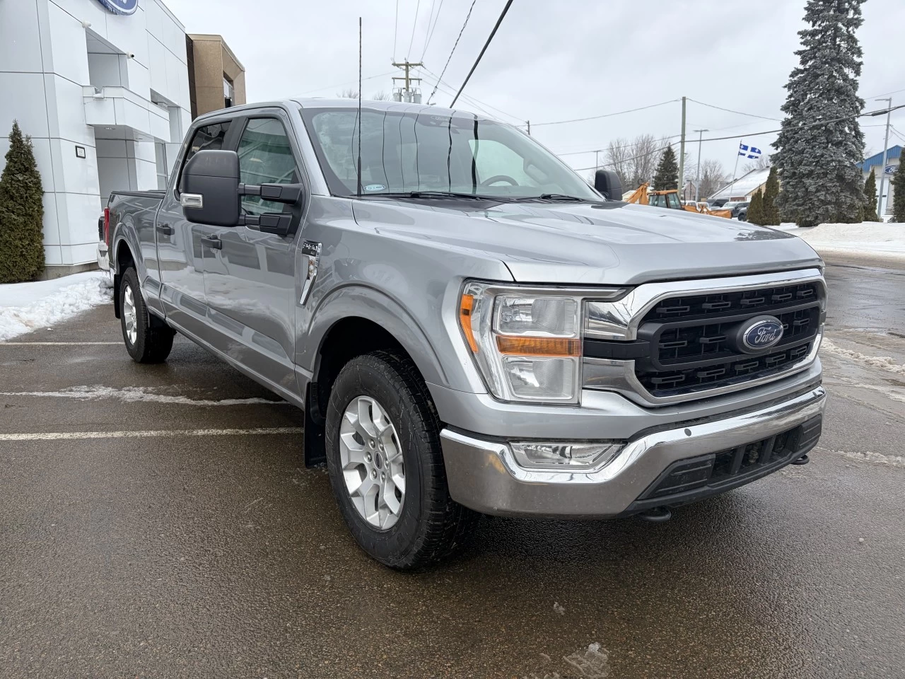 2022 Ford F-150 XLT 300A SYNC4 ENSEMBLE REMORQUAGE MAX https://www.st-norbertford.com/resize/b990ff35b810a3abc0cc817b2ca24889-1
