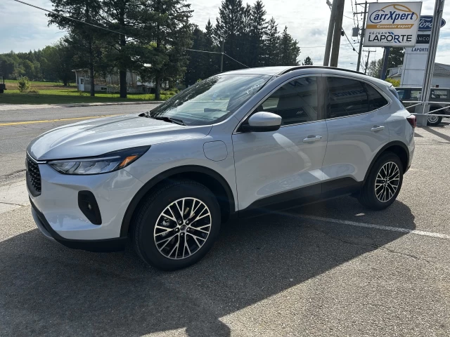Ford Escape PHEV 2025