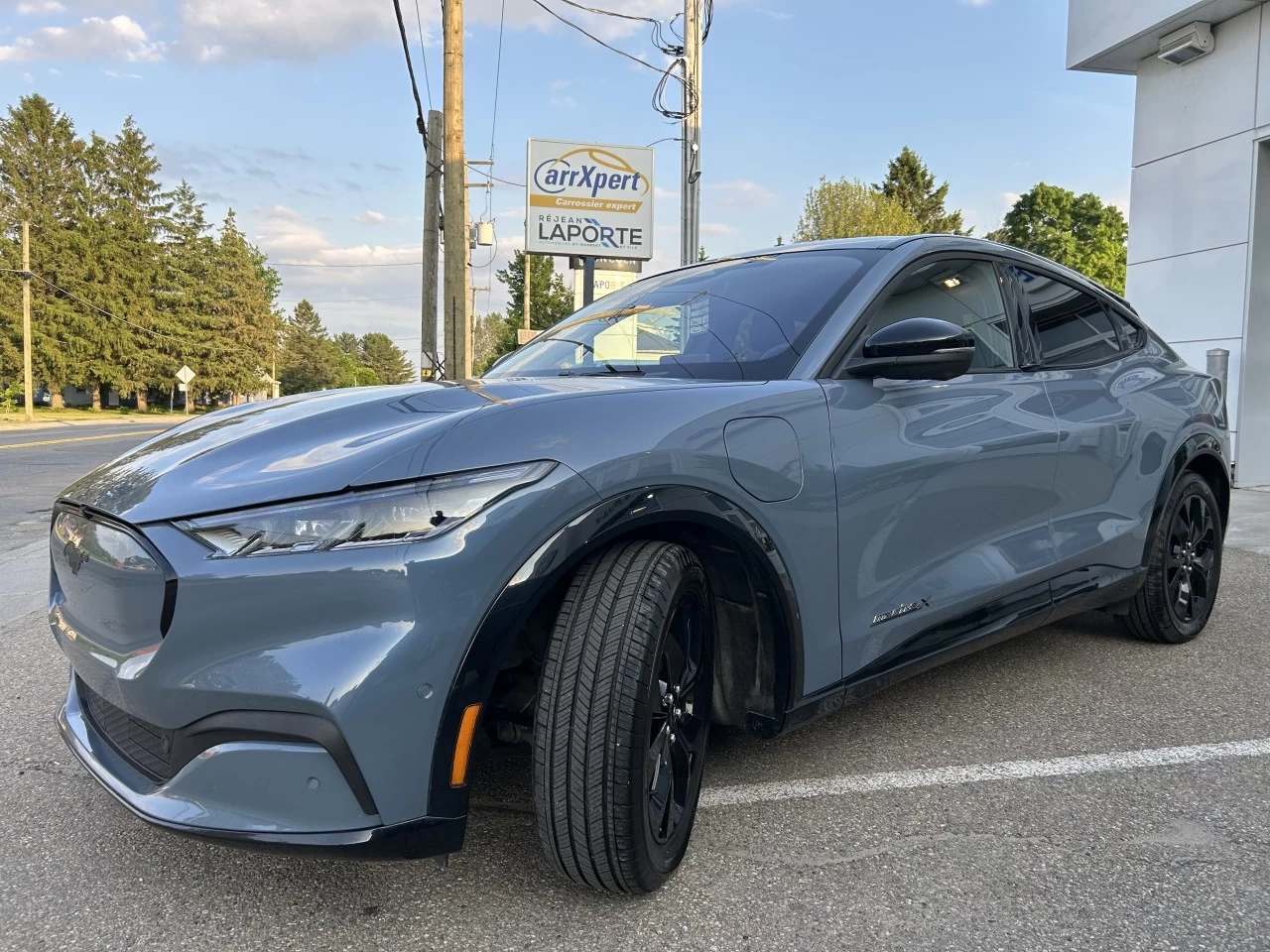2023 Ford Mustang Mach-E Premium X-Range Image principale
