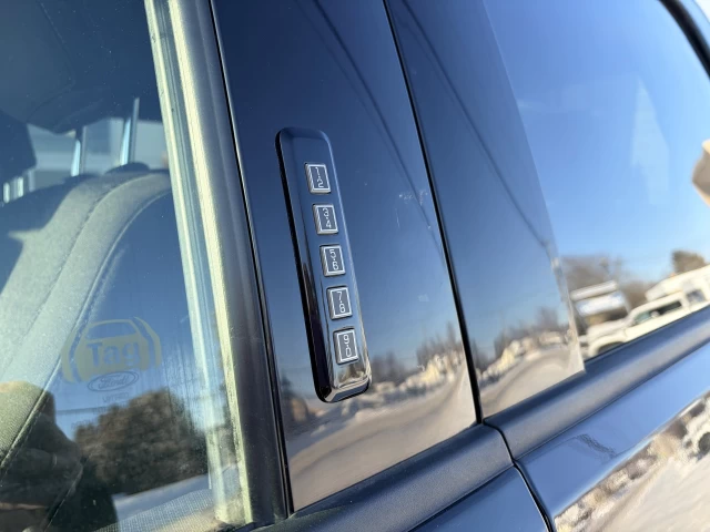 Ford F-150 XLT FX4 302A SIEGES CHAUFFANTS DEMARREUR A DISTANCE ÉCRAN 12 POUCES 2021