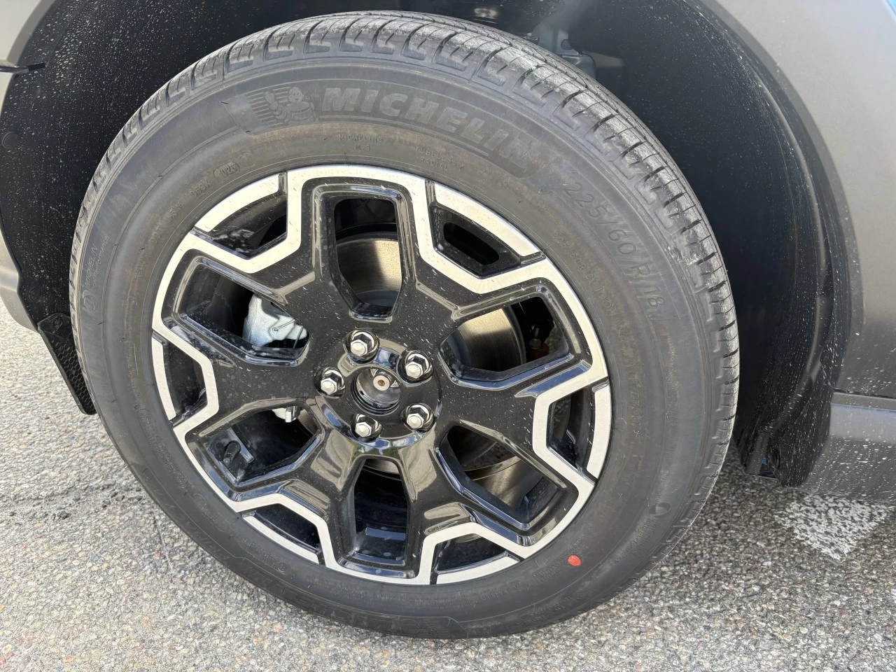 2026 Ford Bronco Sport Outer Banks Main Image