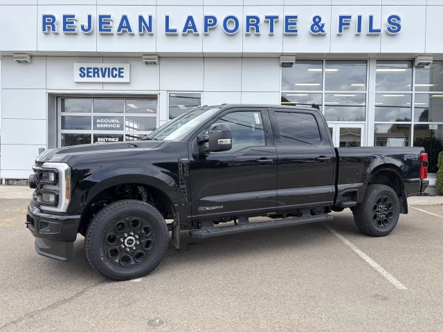 Ford Super Duty F-250 SRW LARIAT 2026