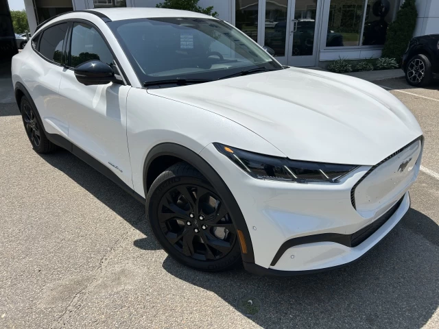 Ford Mustang Mach-E Select AWD 2024