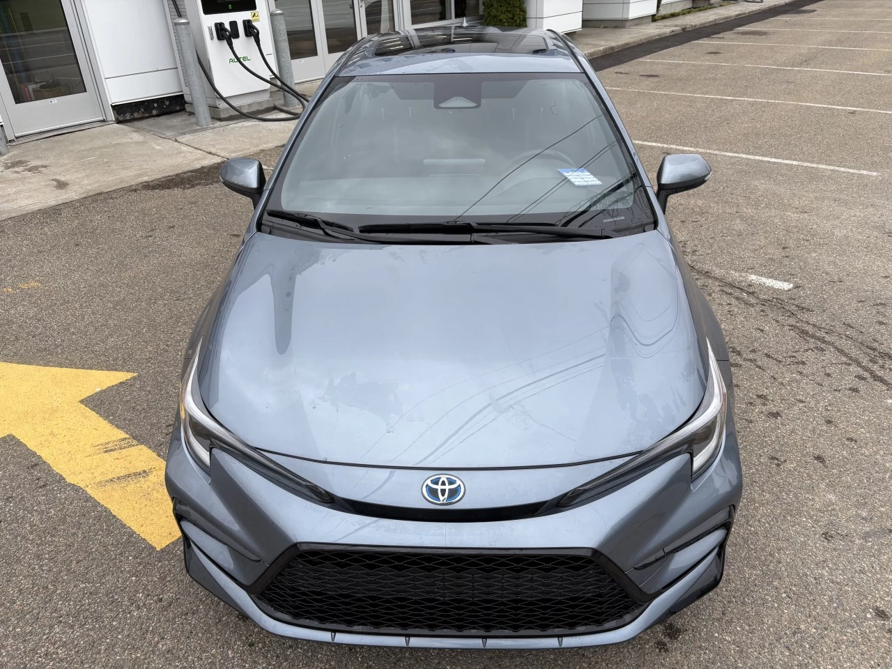 2025 Toyota Corolla SE AWD Hybrid Image principale