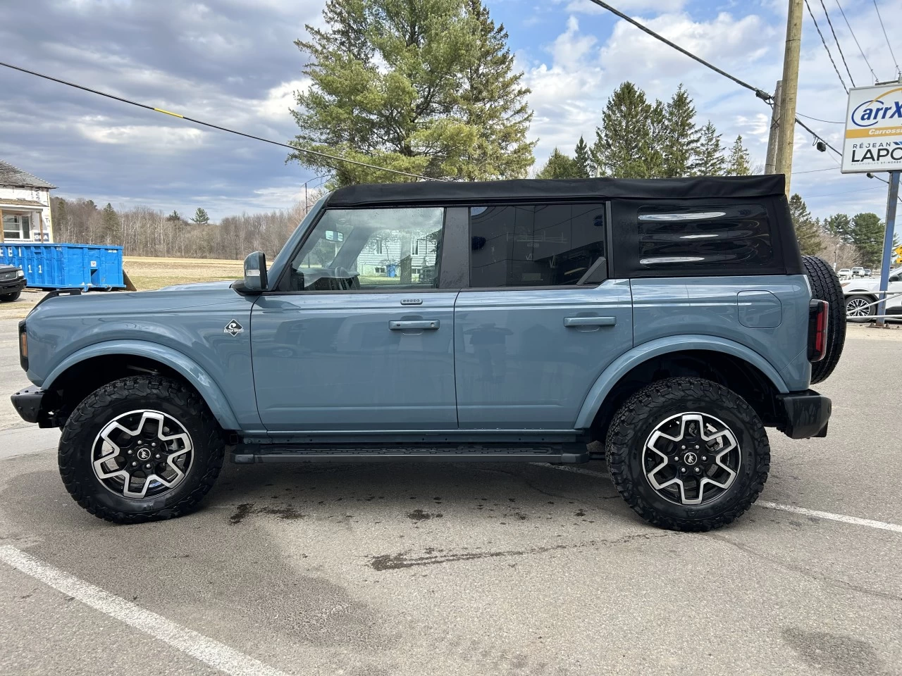 2022 Ford Bronco Outer Banks Image principale