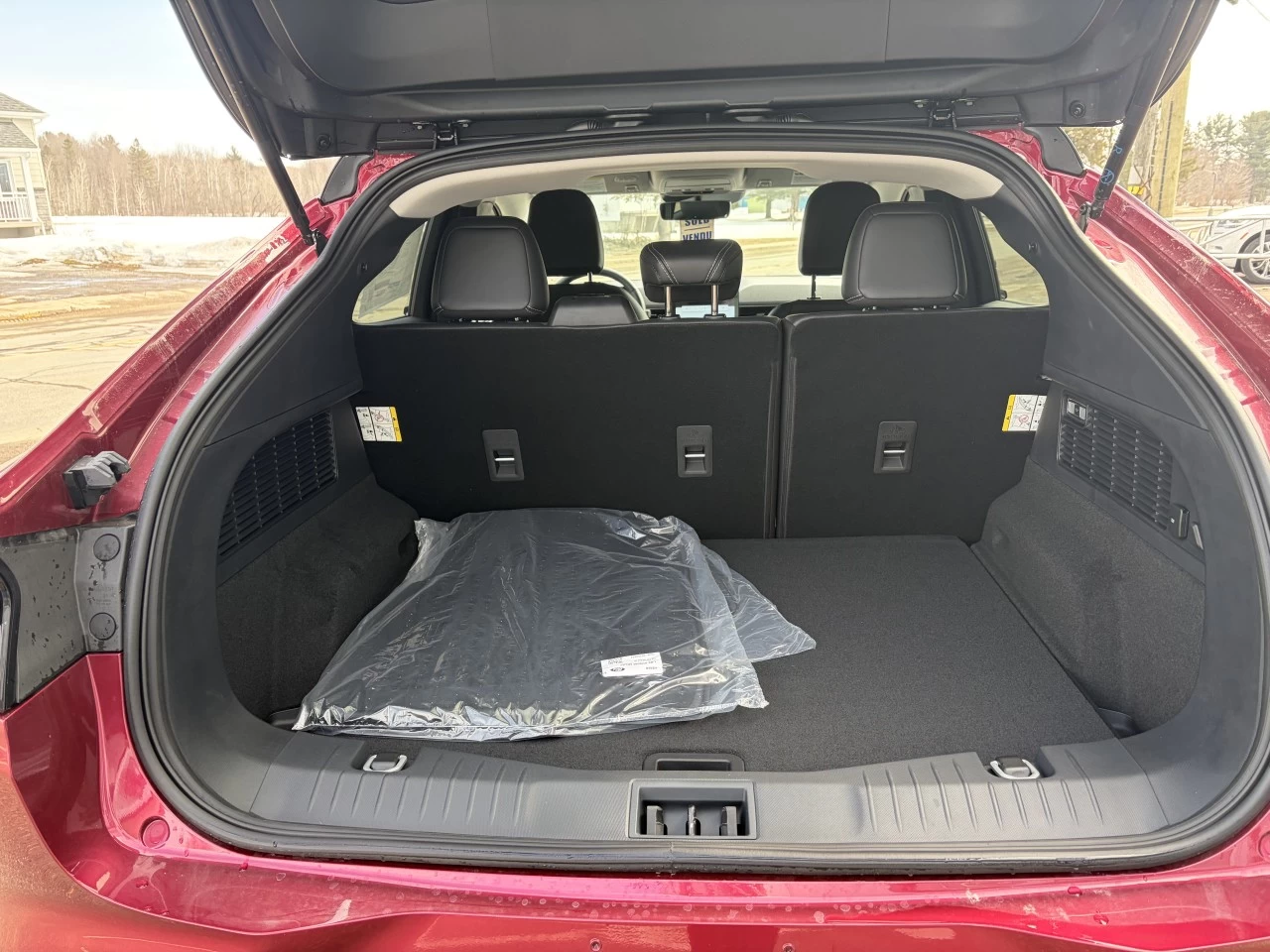 2025 Ford Mustang Mach-E SELECT https://www.st-norbertford.com/resize/b990ff35b810a3abc0cc817b2ca24889-1