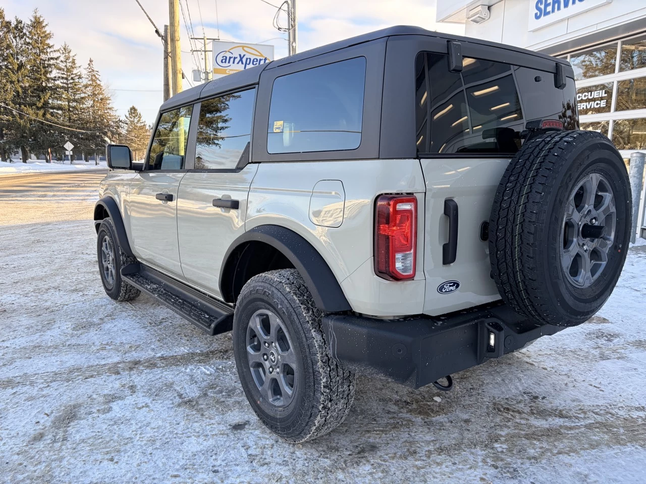 2026 Ford Bronco Big Bend https://www.st-norbertford.com/resize/b990ff35b810a3abc0cc817b2ca24889-1