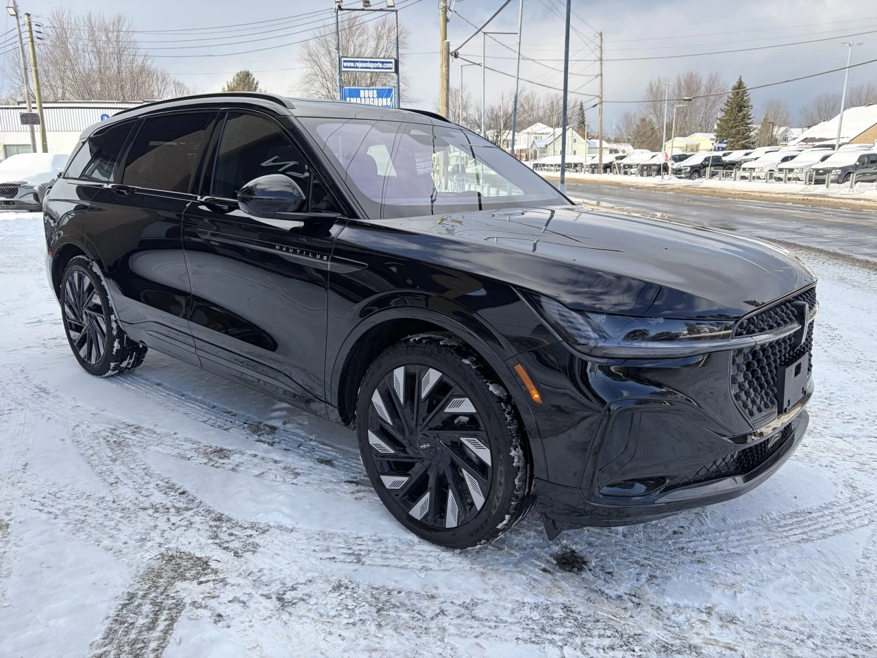 2025 Lincoln Nautilus RESERVE 203A MASSAGE PARFUM TOIT PANORAMIQUE Image principale