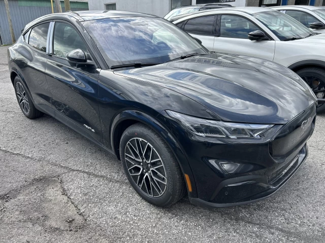Ford Mustang Mach-E PREMIUM AWD 2025