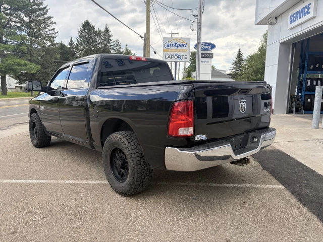 Ram 1500 ST 4X4 V8 2016