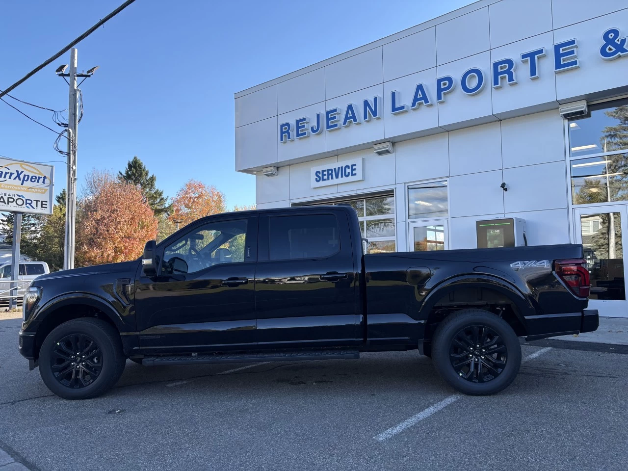 2026 Ford F-150 LARIAT Main Image