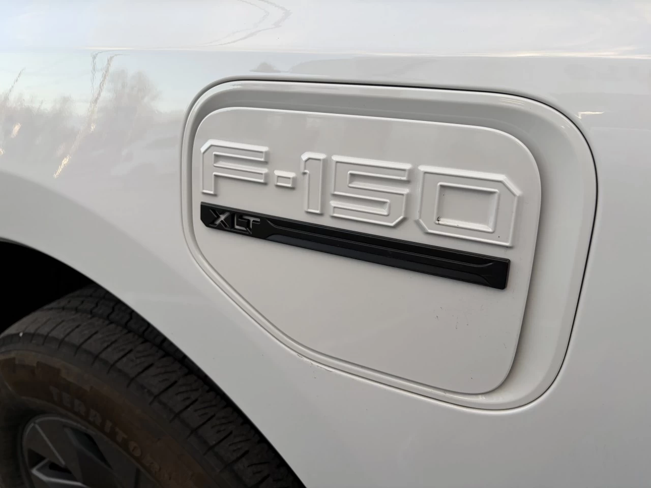 2023 Ford F-150 Lightning XLT Extended Range 131 KWH https://www.st-norbertford.com/resize/b990ff35b810a3abc0cc817b2ca24889-1