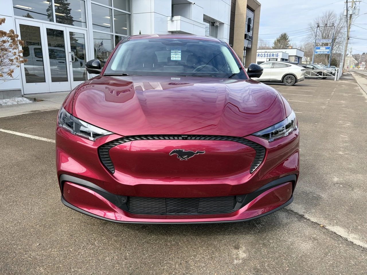 2025 Ford Mustang Mach-E SELECT https://www.st-norbertford.com/resize/b990ff35b810a3abc0cc817b2ca24889-1