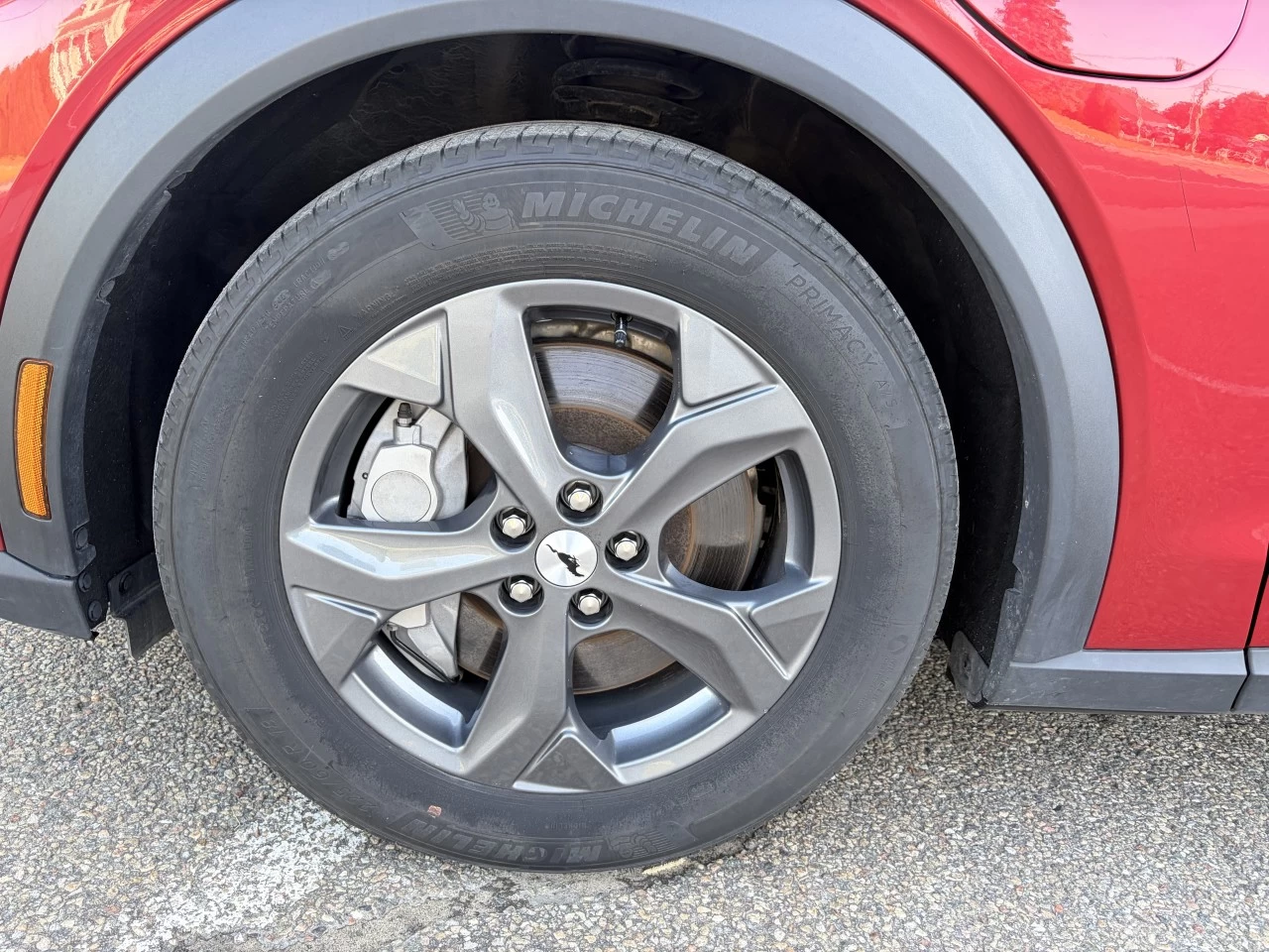 2022 Ford Mustang Mach-E SELECT 70KWH 100A CAMÉRA 360  SIÈGES AVANT CHAUFFANT https://www.st-norbertford.com/resize/b990ff35b810a3abc0cc817b2ca24889-1