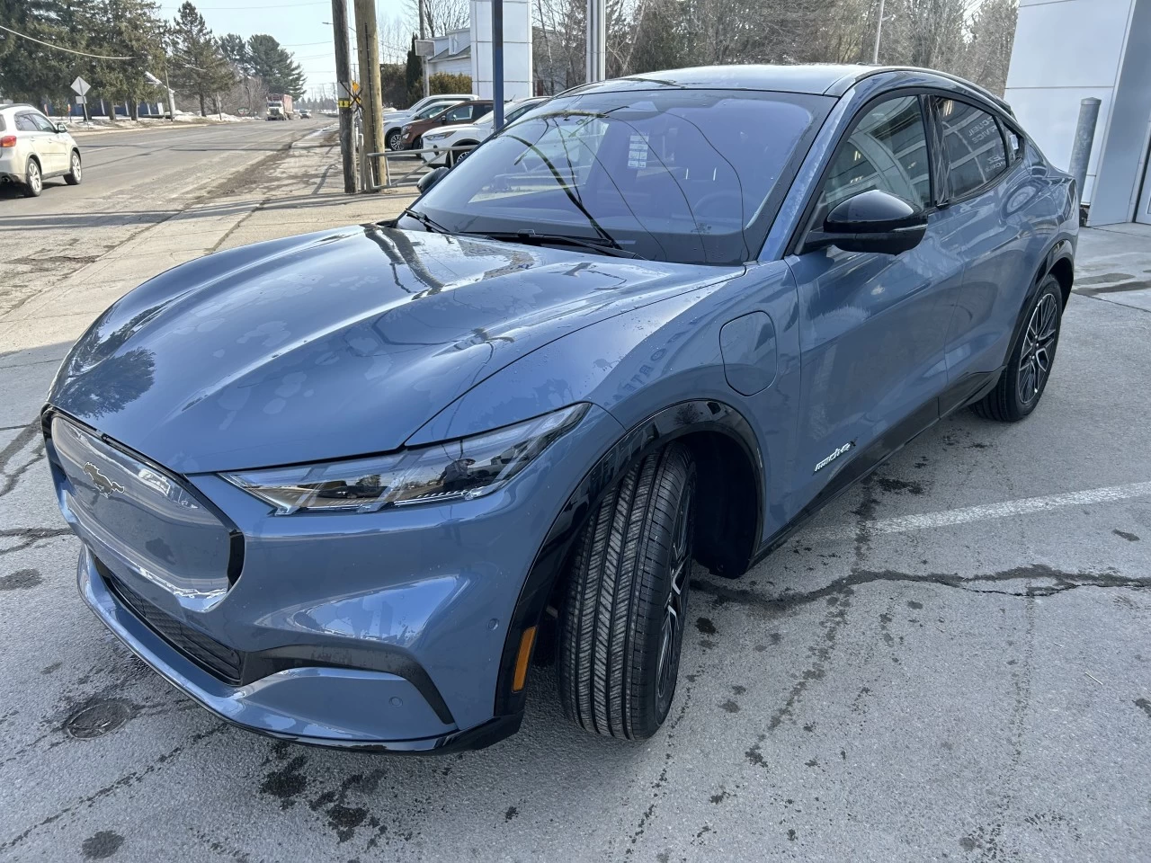 2024 Ford Mustang Mach-E PREMIUM X AWD https://www.st-norbertford.com/resize/b990ff35b810a3abc0cc817b2ca24889-1