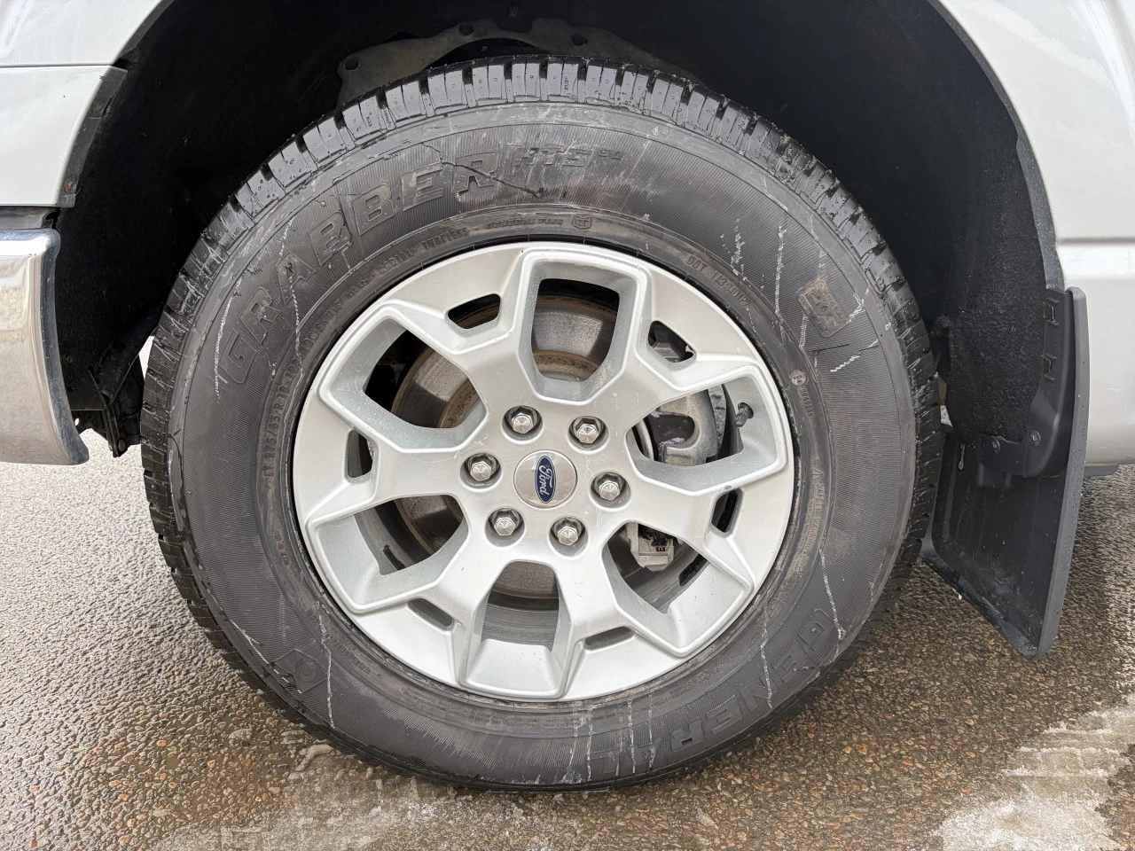 2022 Ford F-150 XLT 300A SYNC4 ENSEMBLE REMORQUAGE MAX https://www.st-norbertford.com/resize/b990ff35b810a3abc0cc817b2ca24889-1