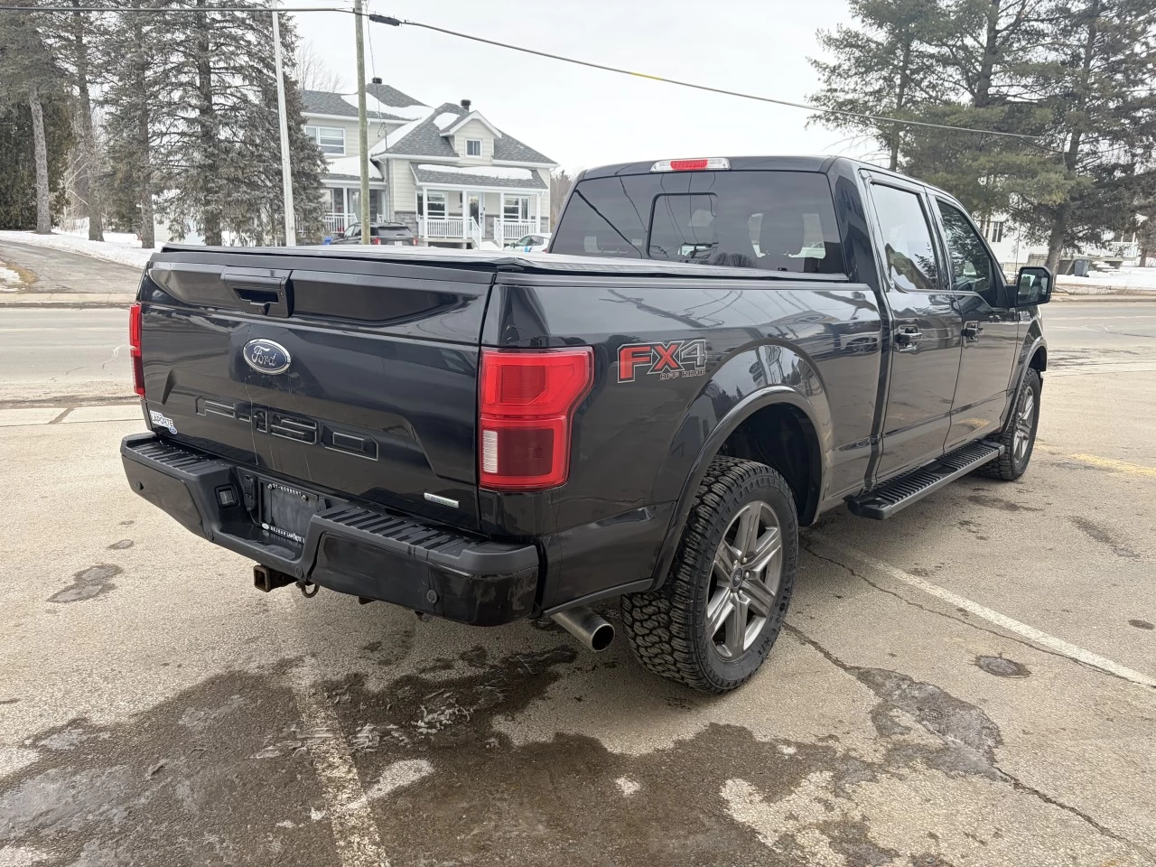 2020 Ford F-150 LARIAT 502A https://www.st-norbertford.com/resize/b990ff35b810a3abc0cc817b2ca24889-1