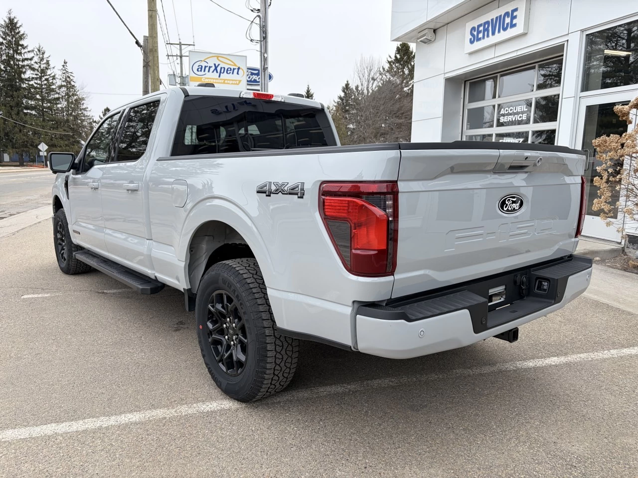 2026 Ford F-150 XLT POWERBOOST HYBRIDE 4X4 https://www.st-norbertford.com/resize/b990ff35b810a3abc0cc817b2ca24889-1