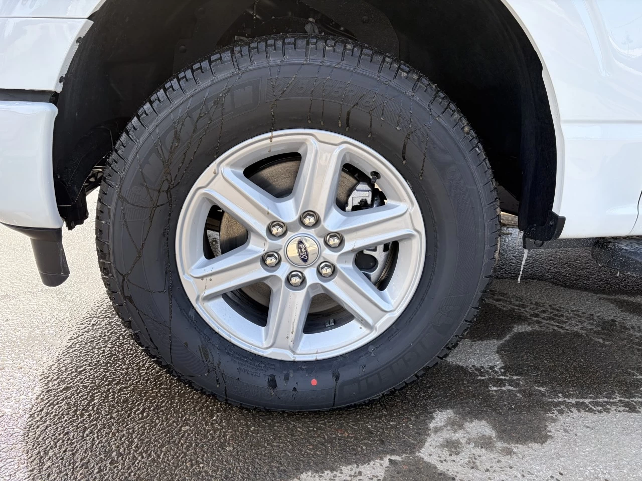 2026 Ford F-150 XLT 300A https://www.st-norbertford.com/resize/b990ff35b810a3abc0cc817b2ca24889-1