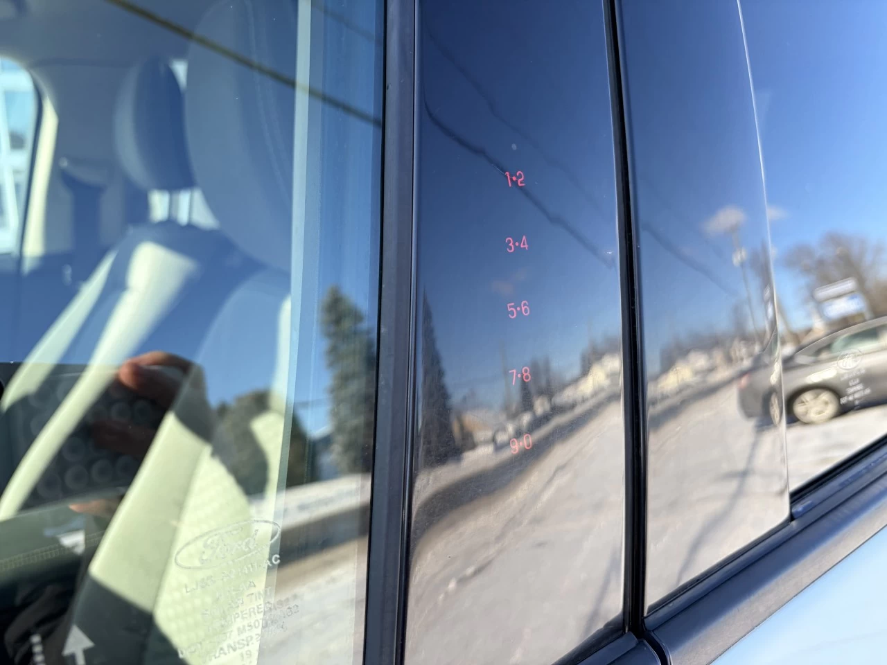 2020 Ford Escape SE AWD SIEGES CHAUFFANTS https://www.st-norbertford.com/resize/b990ff35b810a3abc0cc817b2ca24889-1