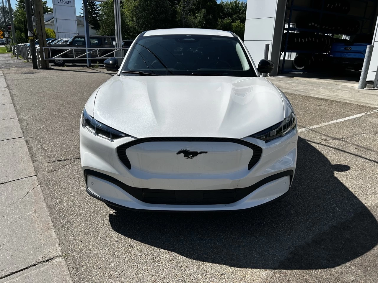 2024 Ford Mustang Mach-E SELECT AWD https://www.st-norbertford.com/resize/b990ff35b810a3abc0cc817b2ca24889-1