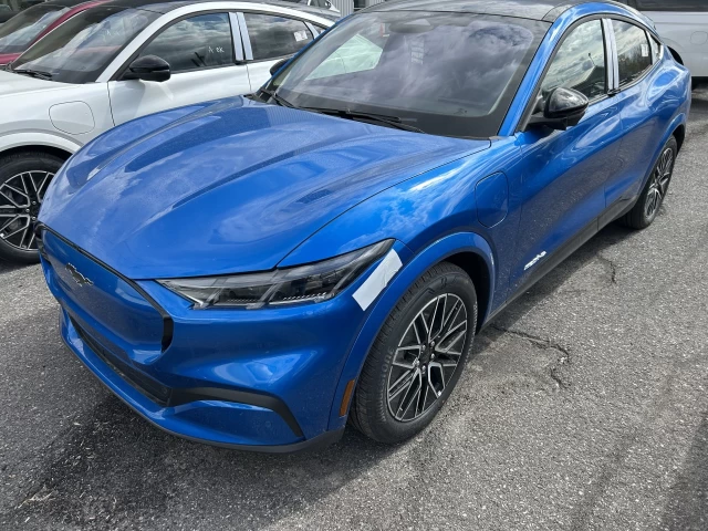 Ford Mustang Mach-E SELECT AWD 2025