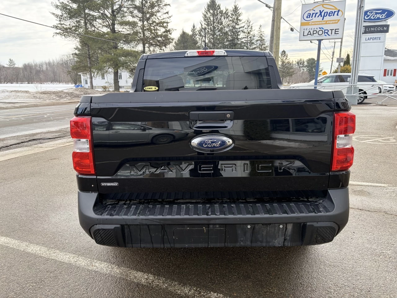 2024 Ford Maverick XL HYBRIDE https://www.st-norbertford.com/resize/b990ff35b810a3abc0cc817b2ca24889-1