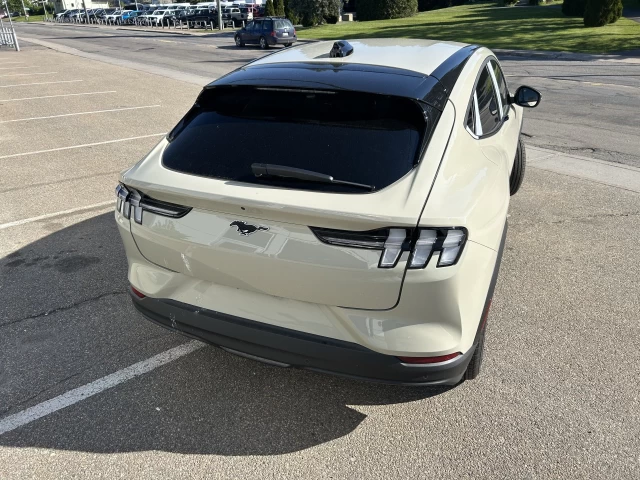 Ford Mustang Mach-E Select AWD 2025