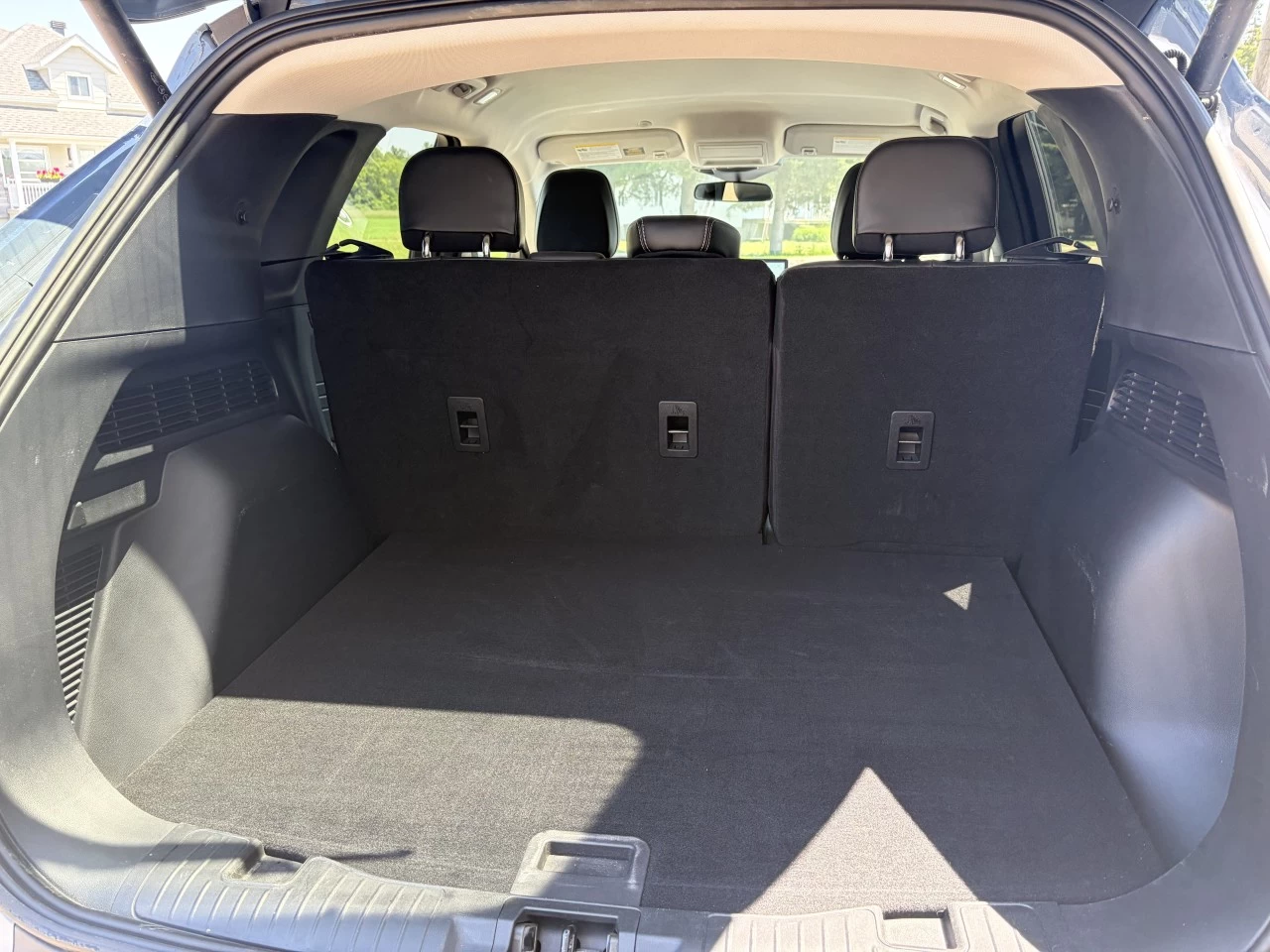 2025 Ford Escape PHEV https://www.st-norbertford.com/resize/b990ff35b810a3abc0cc817b2ca24889-1
