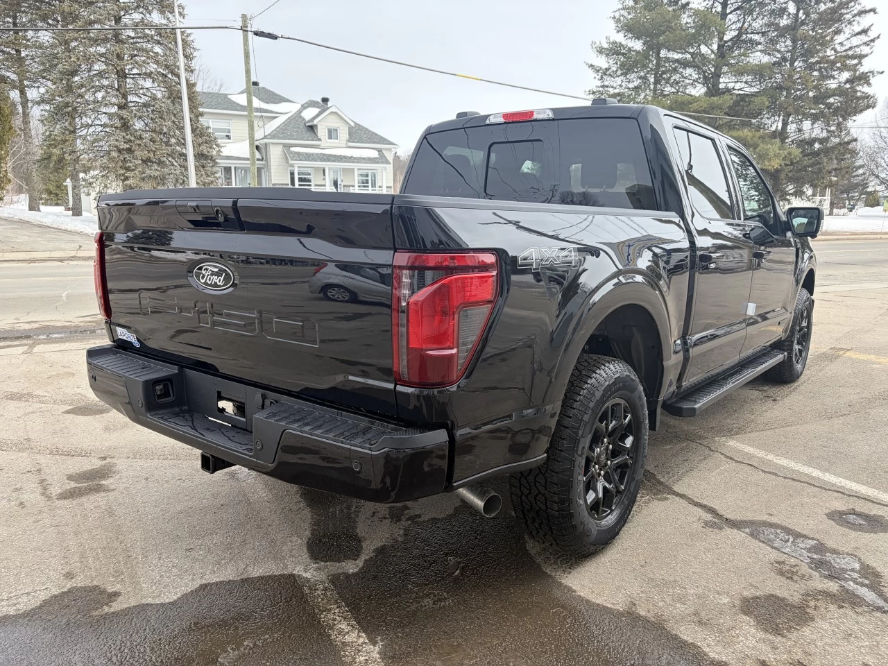 2026 Ford F-150 XLT https://www.st-norbertford.com/resize/b990ff35b810a3abc0cc817b2ca24889-1