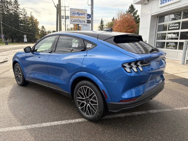 Ford Mustang Mach-E PREMIUM 88 KWH 300A 2026