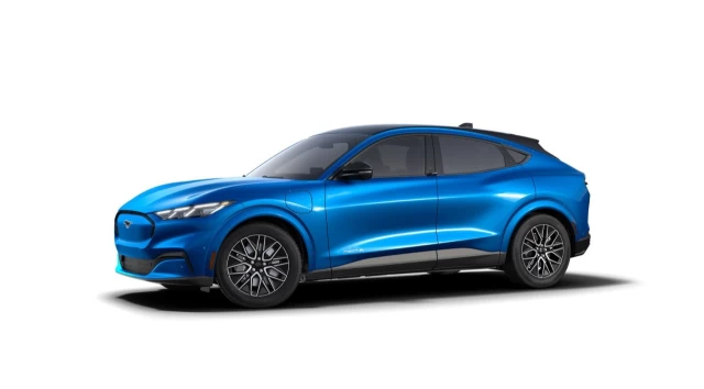 Ford Mustang Mach-E PREMIUM AWD 2025