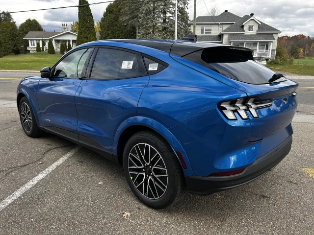 Ford Mustang Mach-E PREMIUM AWD 2025