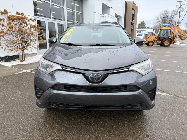 Toyota RAV4 LE 2017