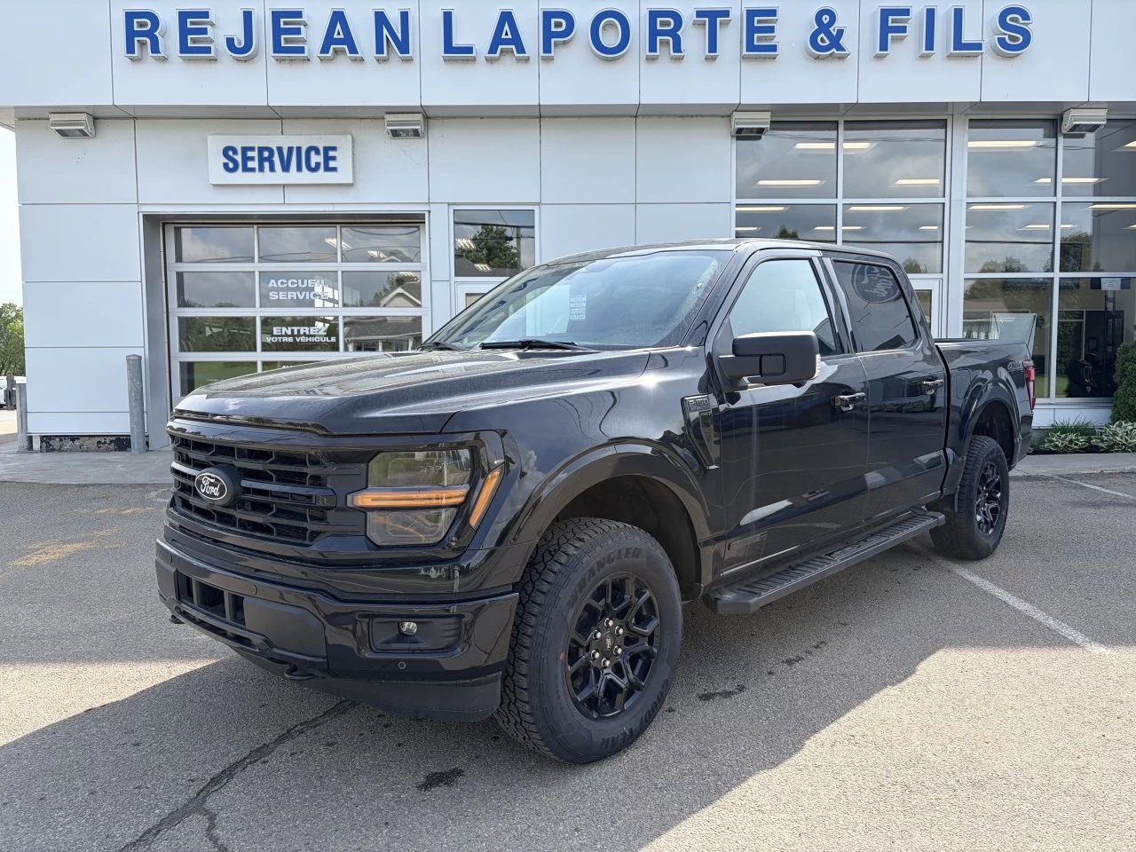 2026 Ford F-150 XLT 302A https://www.st-norbertford.com/resize/b990ff35b810a3abc0cc817b2ca24889-1