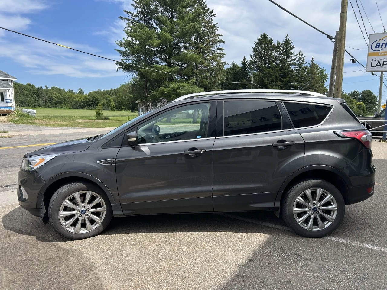 2018 Ford Escape Titanium Main Image